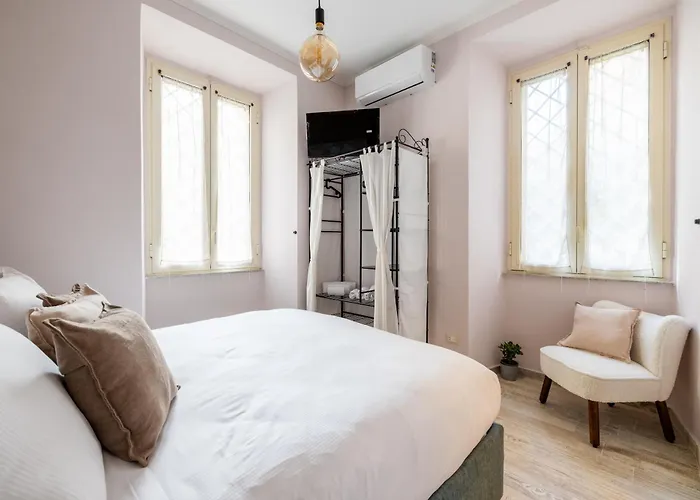 Domvs Clelia 2 Bedrooms *